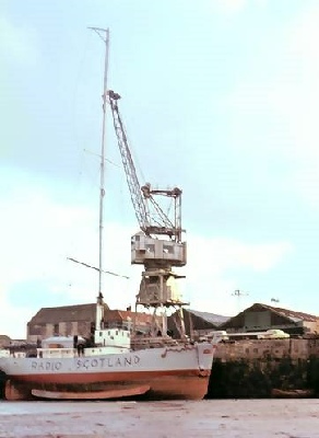 Comet being fitted out