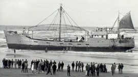 King David stranded on Noordwijk beach